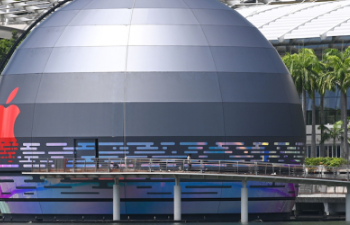 苹果的浮动商店周四在新加坡开业